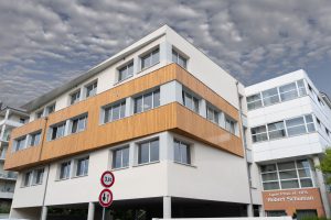 façade lycée joli